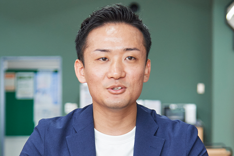 インタビューの様子