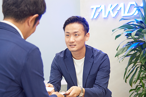 インタビューの様子